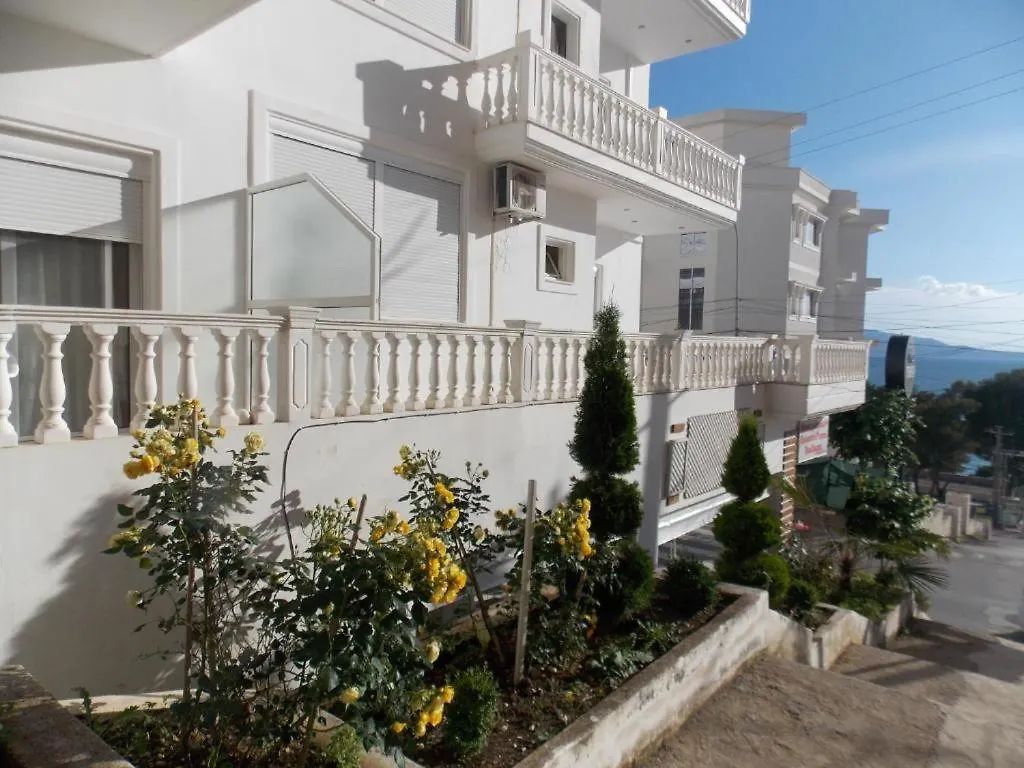 Coastline Apartments Sarandë Albánie