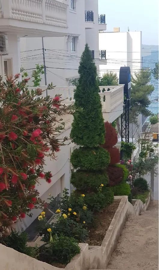 Coastline Apartments Sarandë Albánie